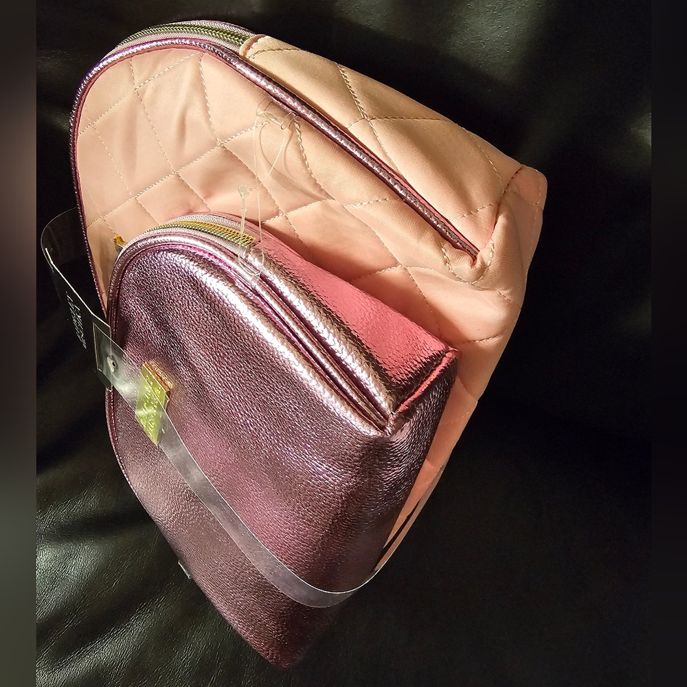 Badgley Mischka Cosmetics Bag Set Includes travel bottle NWT - Picture 4 of 7
